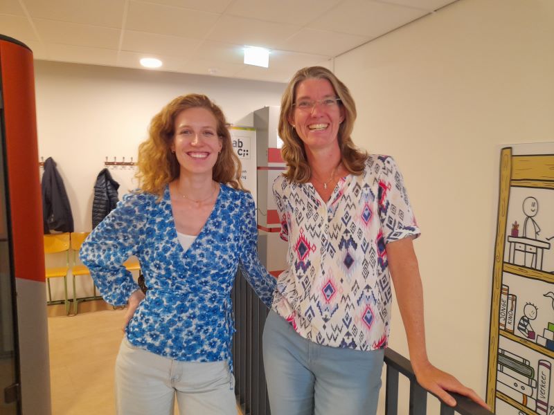 Portret van Amber Sweers en Leanne Alberink, orthopedagogen voor Geen Kind de Buurt Uit